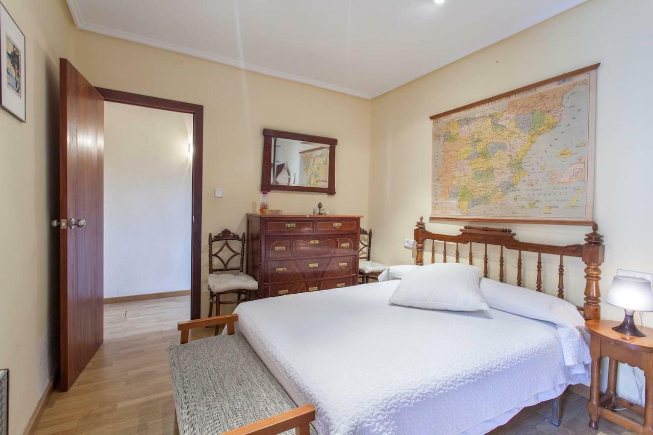 La Casa Del Rio Villa Pedralba Bagian luar foto