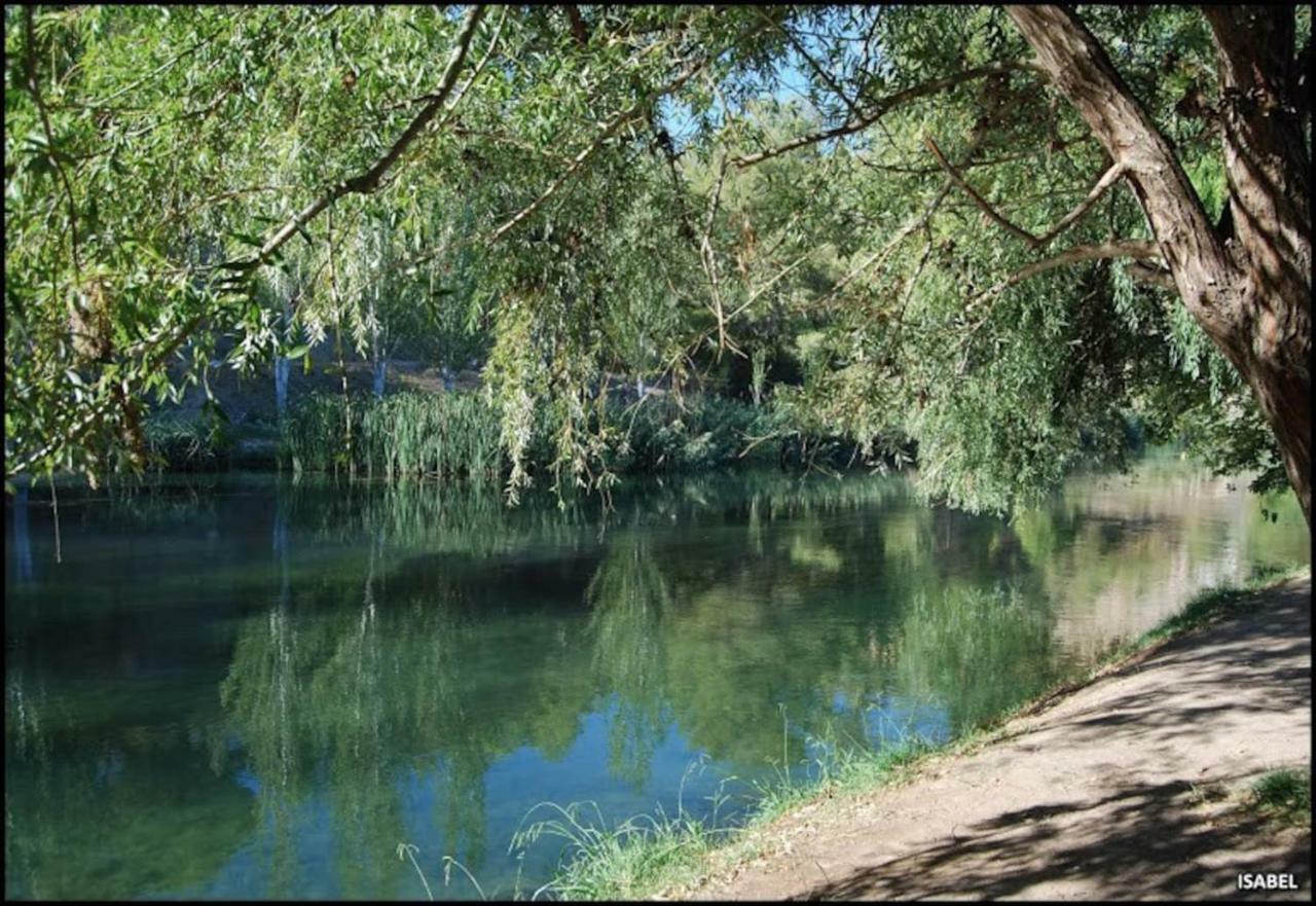 La Casa Del Rio Villa Pedralba Bagian luar foto